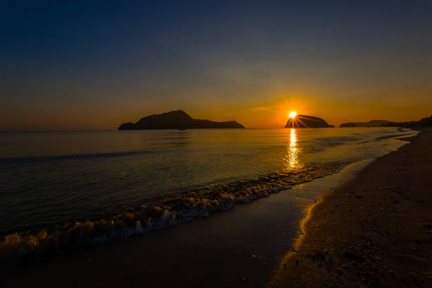 istock Thailand, Sunset, Lake, Sky, Dawn 1210349481