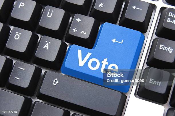 投票ボタン - Fotografie stock e altre immagini di Blu - Blu, Composizione orizzontale, Computer