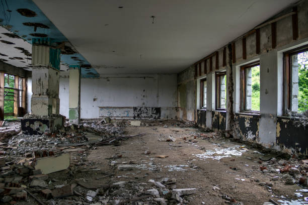 istock Abandoned and decaying hotel in the mountains 1210378291