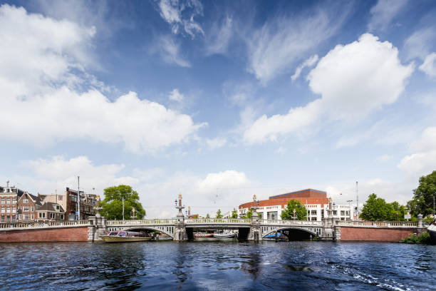 istock Blauwbrug in Amsterdam 1210401266