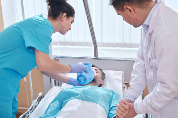 istock Providing urgent assistance to patient 1210476858