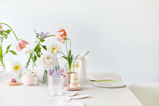 Pastel color easter table decoration with a sweet Easter bunny