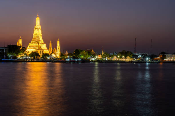 istock Wat Arun Ratchawararam, a Buddhist temple in Bangkok, Thailand 1210566225