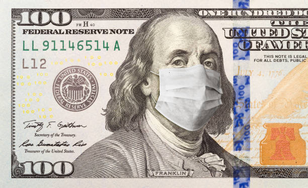 ジョージワシントンの医療フェイスマスクを持つ100ドル紙幣 - over 100 ストックフォトと画像