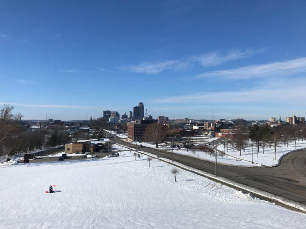 istock Des Moins Winter city View. Sunny Sky. 1210644522