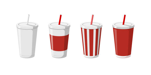 illustrazioni stock, clip art, cartoni animati e icone di tendenza di modelli di tazza per bevande di carta usa e getta set per soda con paglia da bere. 3d bianco bianco grande rosso a strisce rosse cartone bevande analcoliche imballaggio raccolta vettoriale illustation - tazza