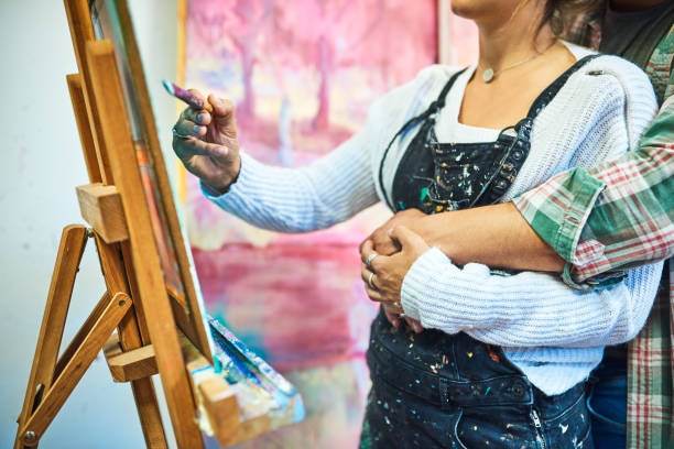 istock He inspires her to create her art 1210733608