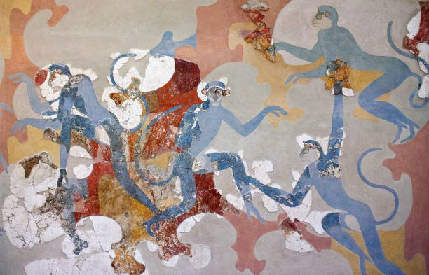 アクロテ�ィリのミノワン集落から青い猿と壁画 - leaf monkey ストックフォトと画像