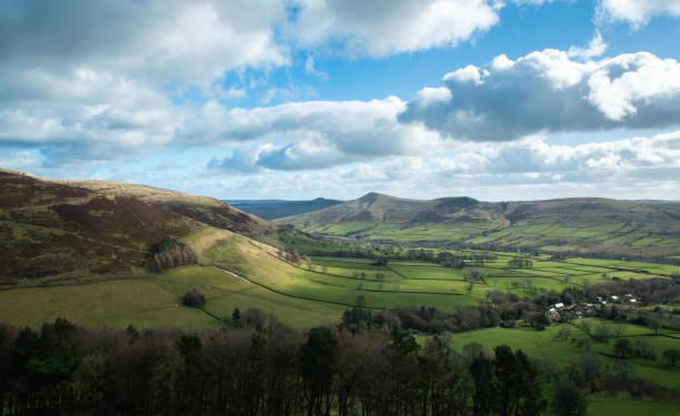 istock Edale Valley in the snow 1210814924