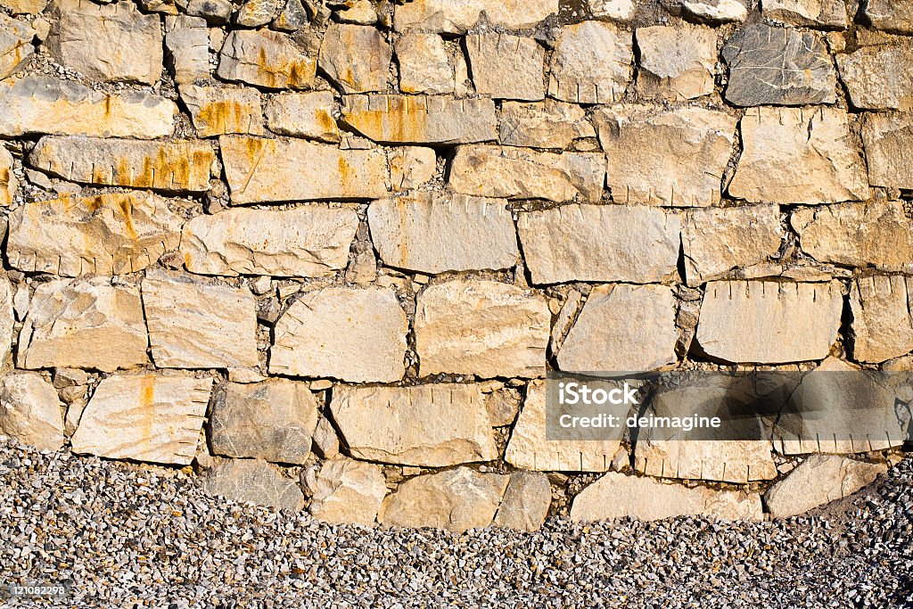 Muro di pietra e ghiaia, orizzontale, Full frame - Foto stock royalty-free di Composizione orizzontale