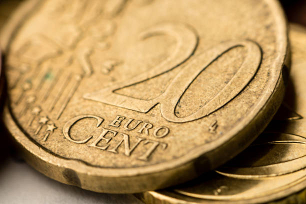 유로 동전 - european union coin one euro coin one euro cent coin 뉴스 사진 이미지