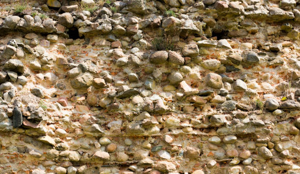 istock a cracked part of the wall 1210860612