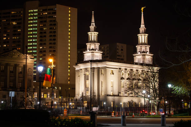 istock Philadelphia Temple on Benjamin Franklin Pkwy 1210862750