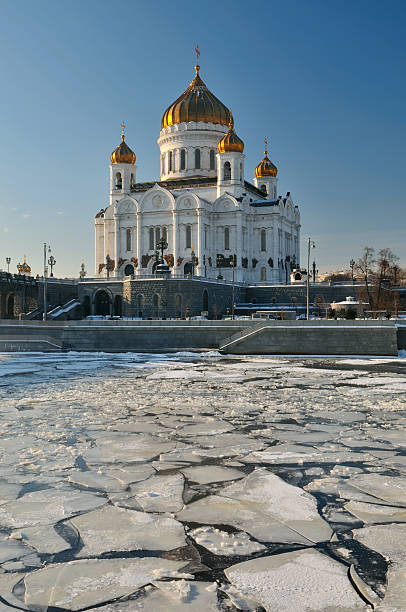 istock Christ the Savior Cathedral in Moscow 121089159