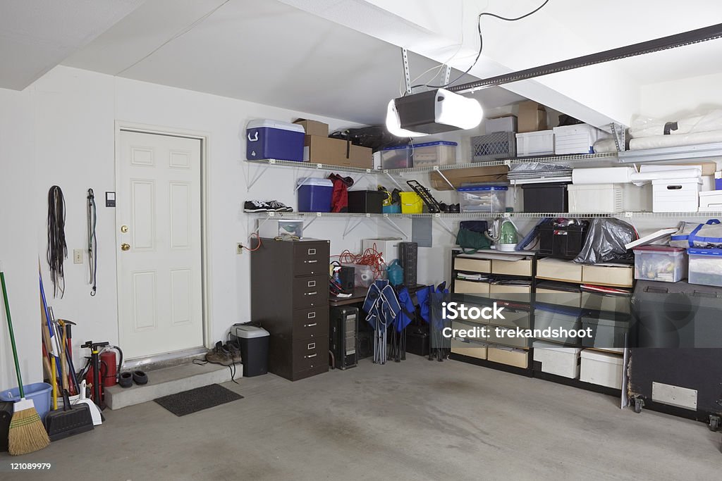 Garage di Storage - Foto stock royalty-free di Garage