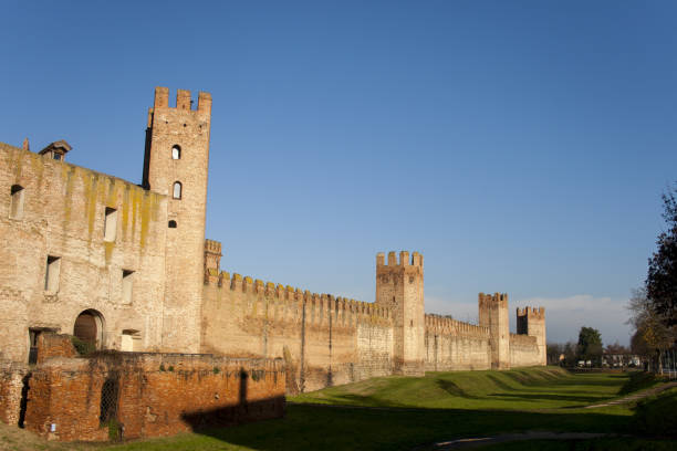 istock Montagnana walls 1 1210915109