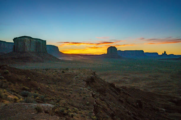 istock sunset at artists point in monument valley, usa 1210928650