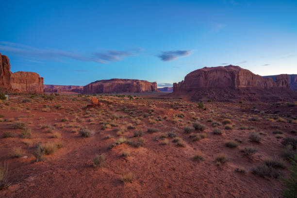 istock sunset at artists point in monument valley, usa 1210928683