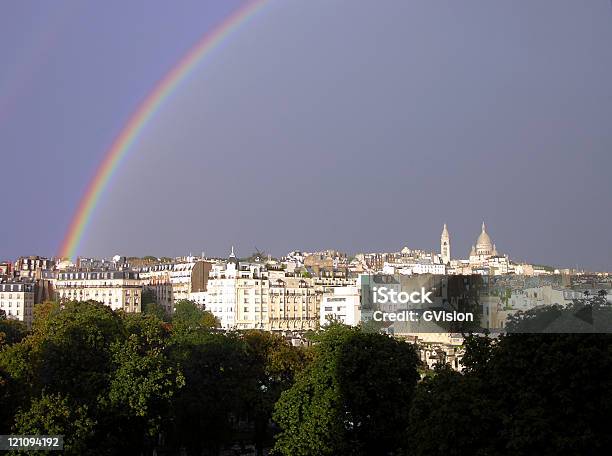 Paris Panoramę Miasta - zdjęcia stockowe i więcej obrazów Paryż - Paryż, Tęcza, Dach