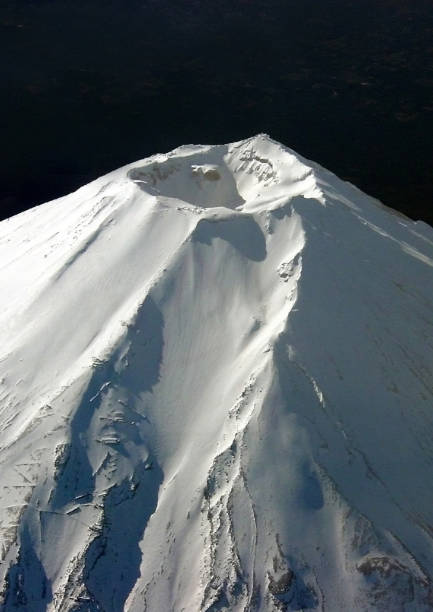 istock The top of Mt Fuji 1210948570