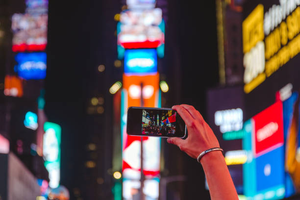 time square - times square billboard street night fotografías e imágenes de stock