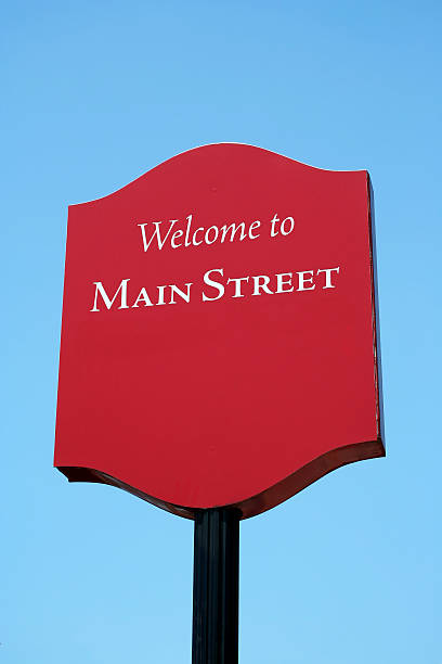 istock Welcome to Main Street sign 121095400