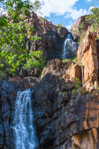 chute d’eau à katherine gorge - australia katherine northern territory ravine photos et images de collection