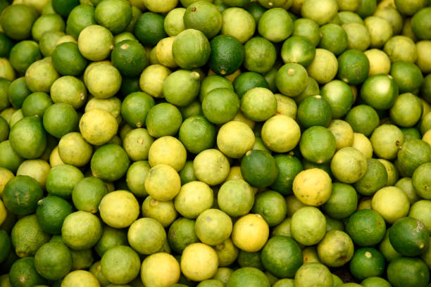 istock Pile of lemons display in a market 1210998317