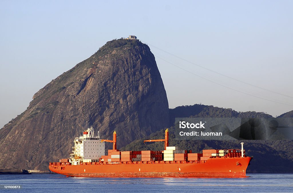 Bateau Cargo arrivée à Rio de Janeiro - Photo de Navire libre de droits