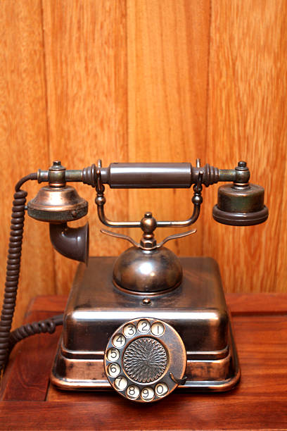 muito antiga telefone - 1930s style telephone 1940s style old - fotografias e filmes do acervo