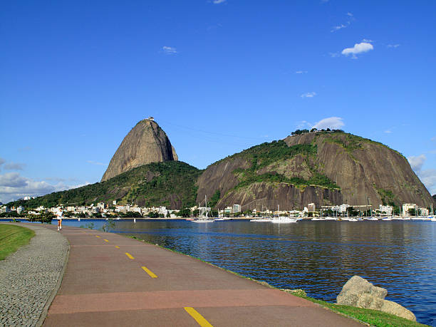 istock Jogging runway in front of the Sugarloaf 121101520