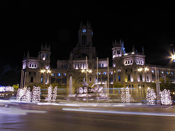 istock Cibeles fountain at night 121103100