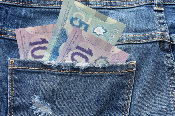 istock Canadian Money Close Up 1211033985