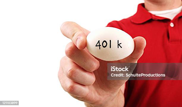 Oszczędności Jaj - zdjęcia stockowe i więcej obrazów 401k - angielskie słowo - 401k - angielskie słowo, Białe tło, Biały