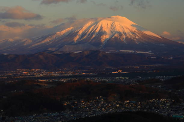 istock Iwate Mountain at sunrise 1211057182