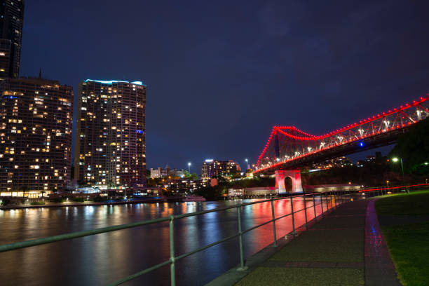 istock Story Bridge lit up after dark 1211182730