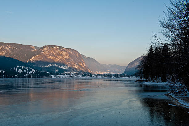 Alpine lago - foto de stock