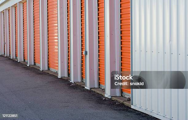 Porte - Fotografie stock e altre immagini di Acciaio - Acciaio, Affari, Arancione