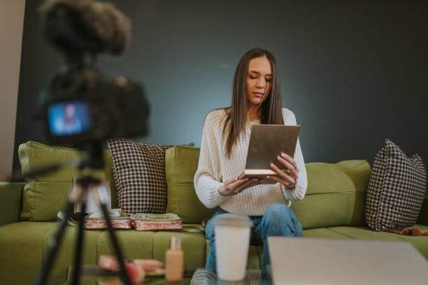 istock Day of a beauty blogger 1211236056