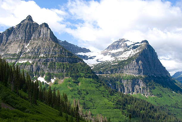 istock Mountain Peaks in the Summer 121125977