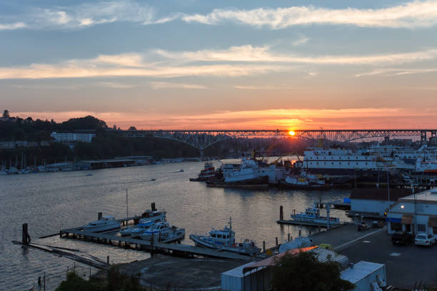 istock Beautiful Sunset on the Lake Union 1211261750