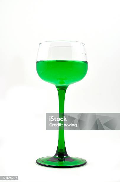 グリーンのワイン - カラー画像のストックフォトや画像を多数ご用意 - カラー画像, クローズアップ, グラス