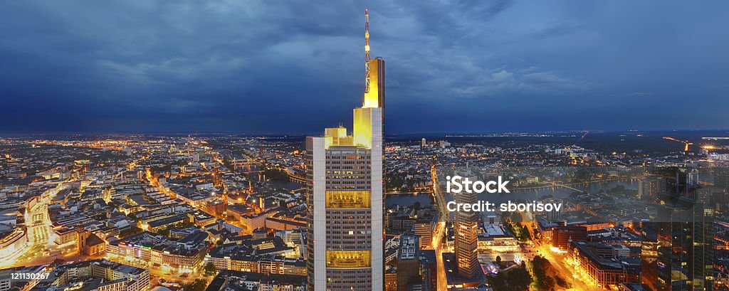 Panoramiczny widok na Frankfurt - Zbiór zdjęć royalty-free (Architektura)