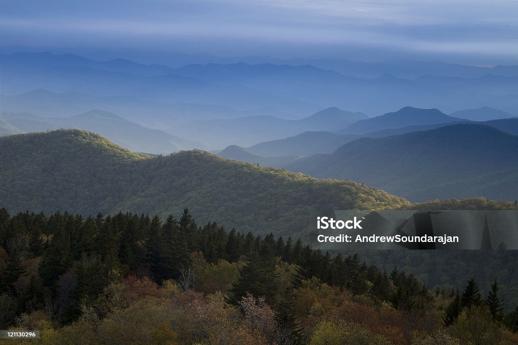 Montanhas Blue Ridge ao Anoitecer - Royalty-free Admirar a Vista Foto de stock