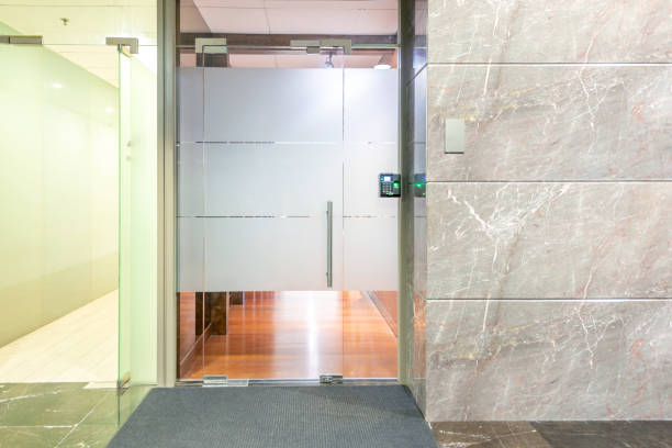istock Glassdoor on the office room 1211307188