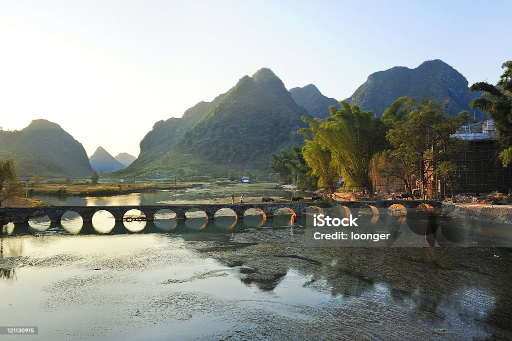Wiejski Krajobraz z Guangxi, Chiny - Zbiór zdjęć royalty-free (Azja)