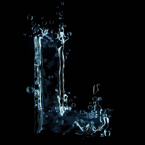 carattere liquido: lettera l spruzzi d'acqua isolati su sfondo nero - letter l water typescript liquid foto e immagini stock