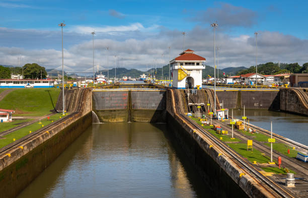 kanał panamski miraflores zamki - panama canal panama canal construction zdjęcia i obrazy z banku zdjęć