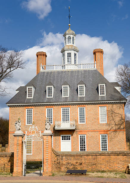 istock Historic palace in Williamsburg, Va 121147134