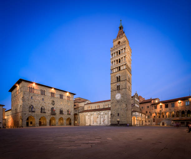 piazza del duomo in pistoia, italy - provincia di pistoia foto e immagini stock